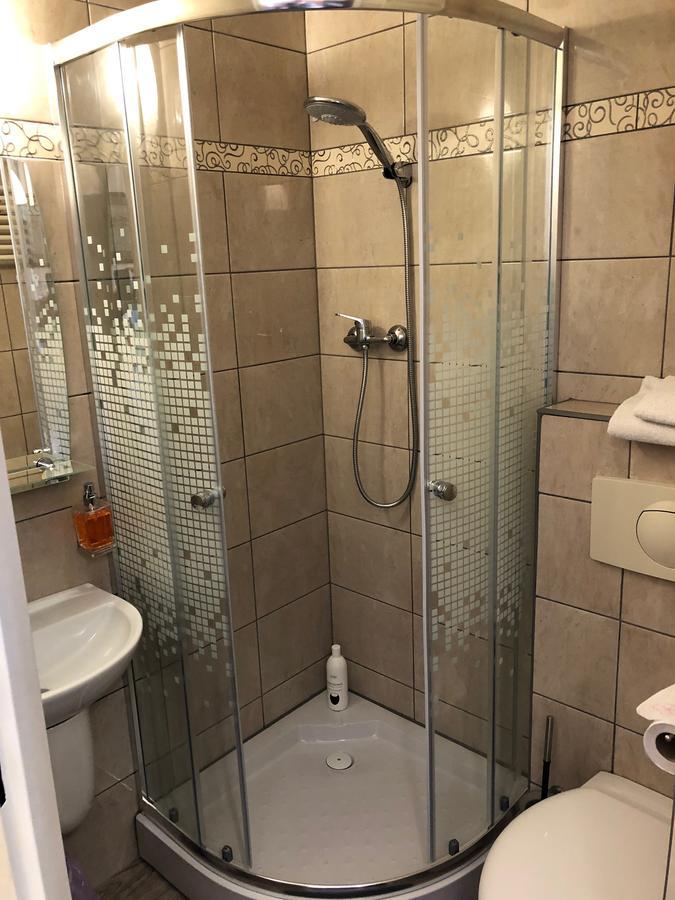 Hotel VILLA Rezydent Wrocław Buitenkant foto